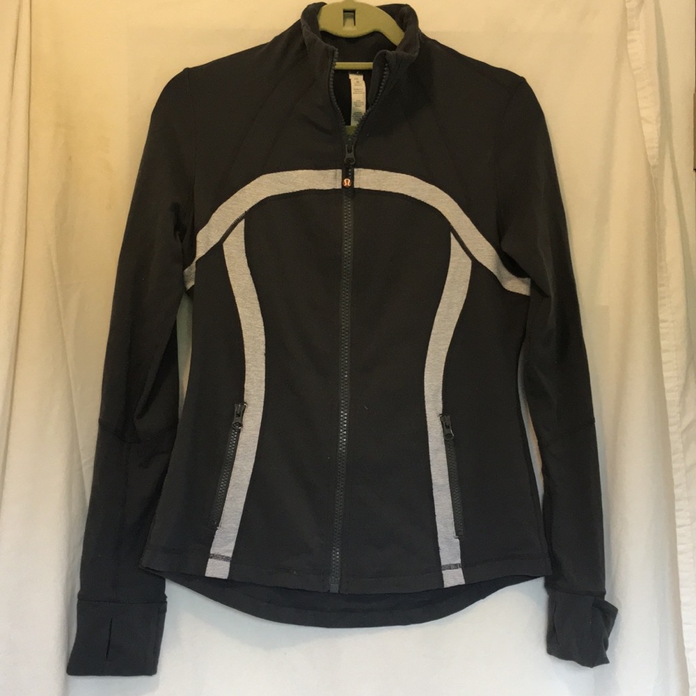 Lululemon fitted jacket